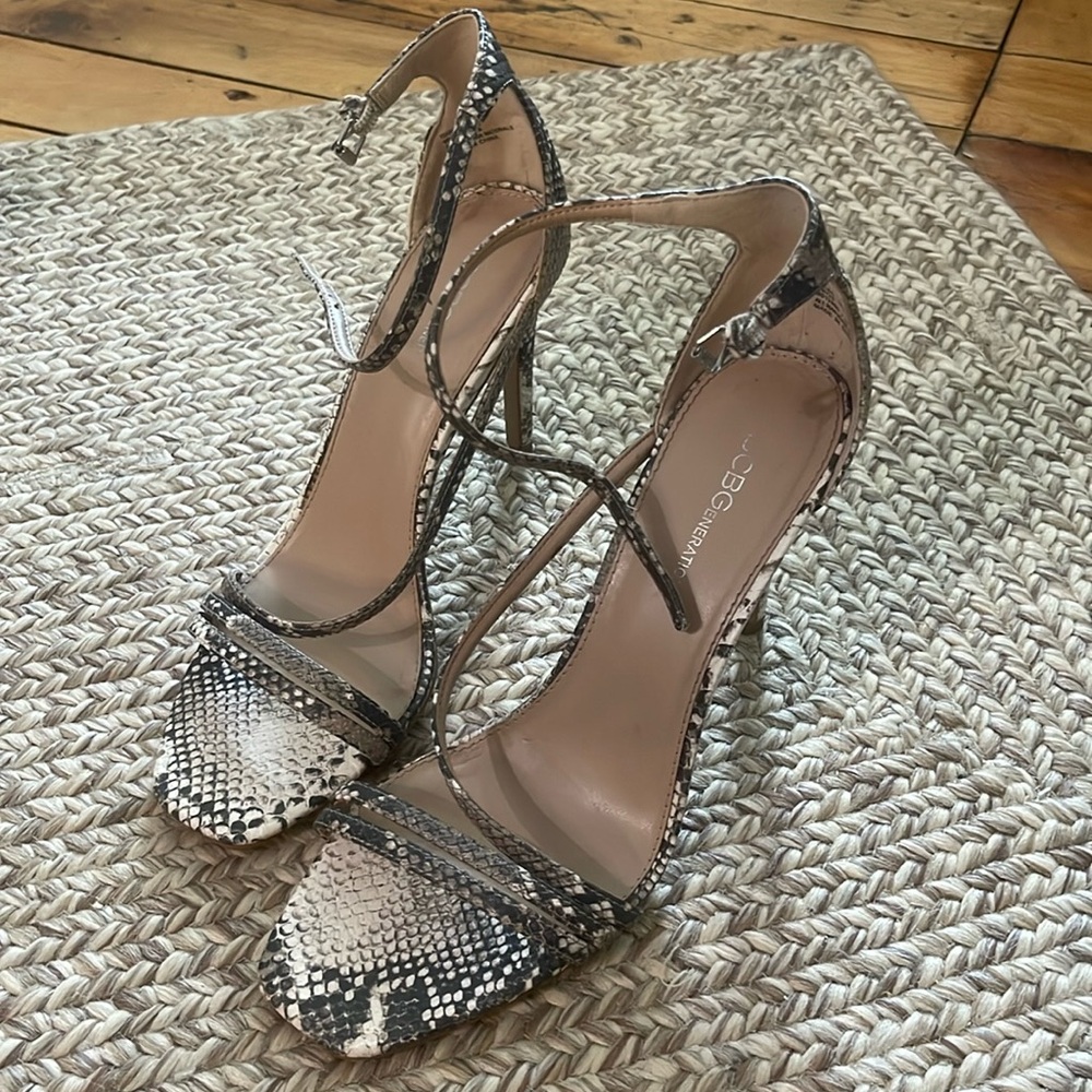 Brand New BCBG